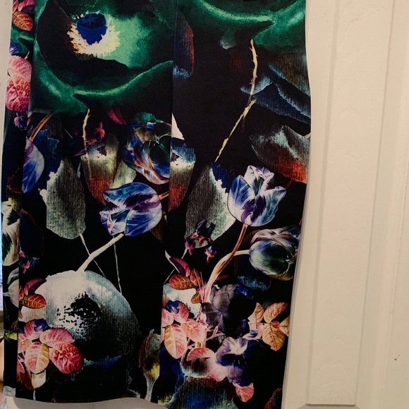 Authentic Clover Canyon Set - Picture 8 of 8